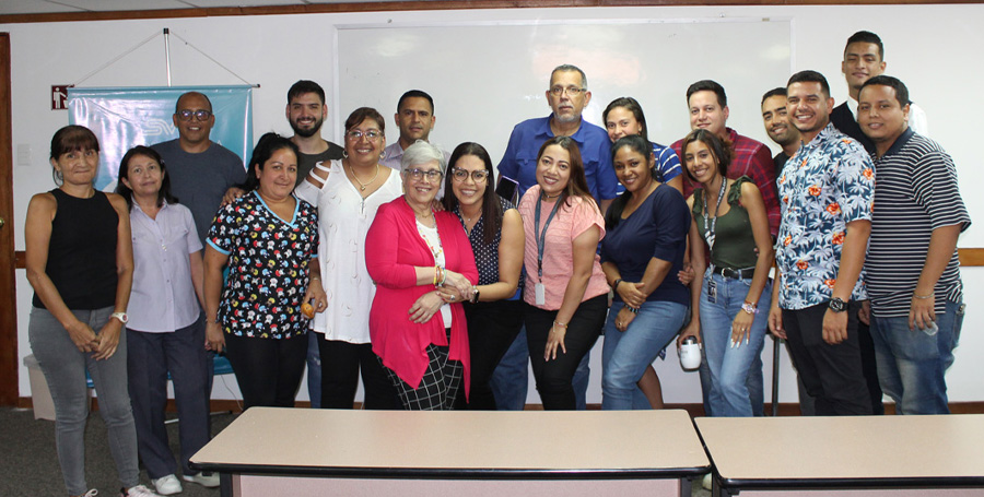 32 aniversario con un PLUS CAFÉ de Seguros Venezuela